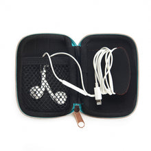 Laden Sie das Bild in den Galerie-Viewer, Balvi Aufbewahrungsbox Earbuds 11x8x2 cm
