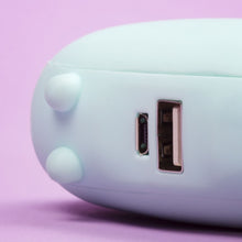 Laden Sie das Bild in den Galerie-Viewer, Pusheen Powerbank Pusheenosaurus 12 cm 2000 mAh Grün