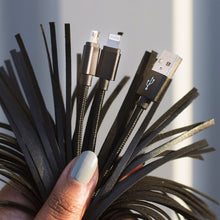 Laden Sie das Bild in den Galerie-Viewer, Thumbsup! USB-Ladekabel 3-In-1-Rand 22,6 cm