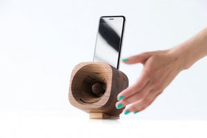 Trobla Verstärker iPhone 6(S)/7/8 10,1 cm Holz Braun