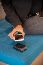 Laden Sie das Bild in den Galerie-Viewer, XD Collection Powerbank 5000 mAh 9,5 x 6,3 cm