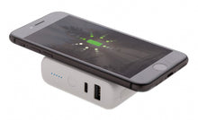 Laden Sie das Bild in den Galerie-Viewer, XD Collection Powerbank mit kabellosem Ladegerät 7,2 cm