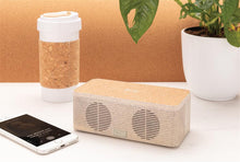 Laden Sie das Bild in den Galerie-Viewer, XD Collection Lautsprecher/Ladegerät Bluetooth 5W 16cm Weizenfaser/Kork